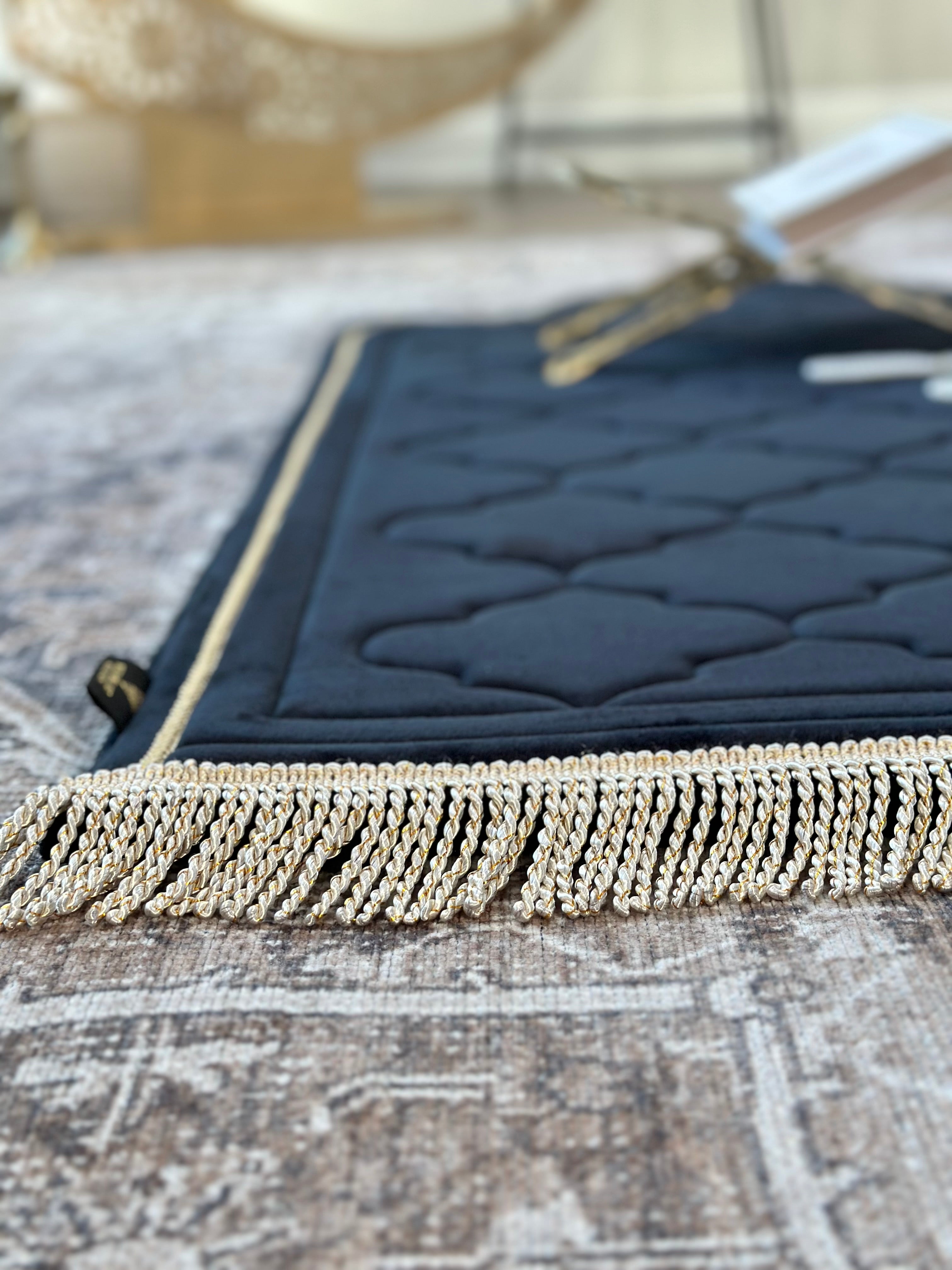 Luxury Padded Anti Slip Moroccan (Adult) Prayer Mat – Soft Islamic Rug with Carrying Case