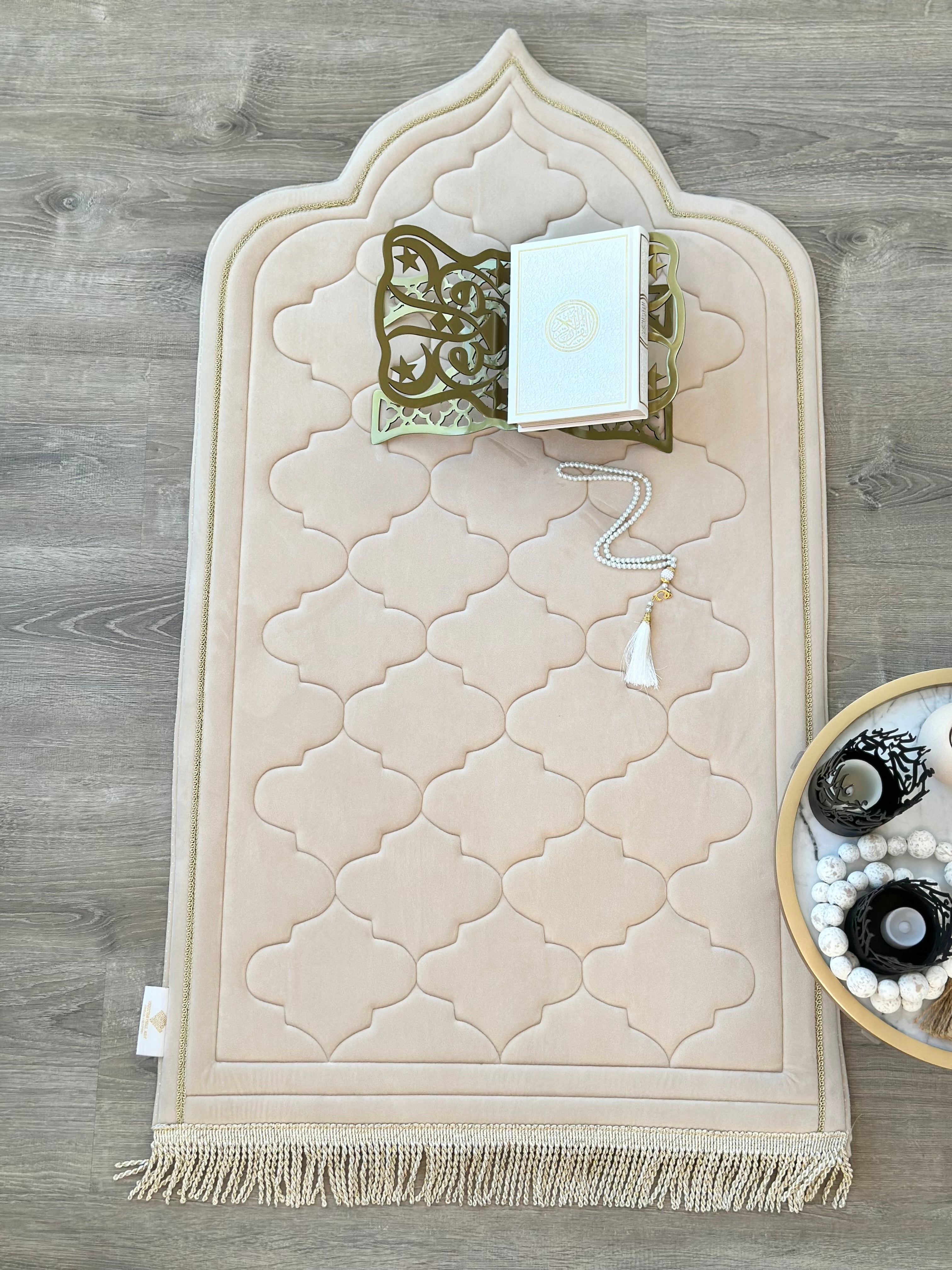 Luxury Padded Anti Slip Moroccan (Adult) Prayer Mat – Soft Islamic Rug with Carrying Case