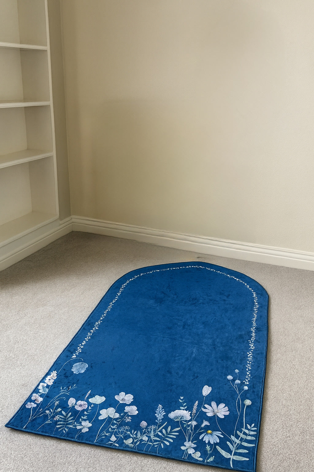 Luxury Islamic Prayer Mat & Rug – Large 48x28” Velvet with Anti-Slip, Lightweight & Travel-Friendly