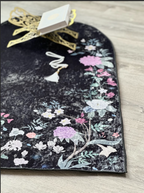 Floral Velvet Prayer Mat – Soft Anti-Slip Islamic Rug with Carrying Case
