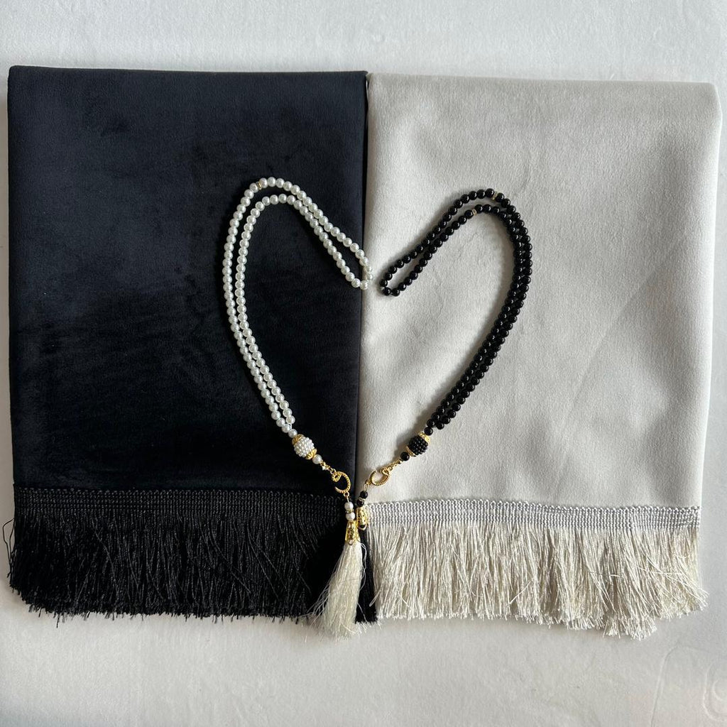 Travel Prayer Mat with Prayer Beads and pouch.