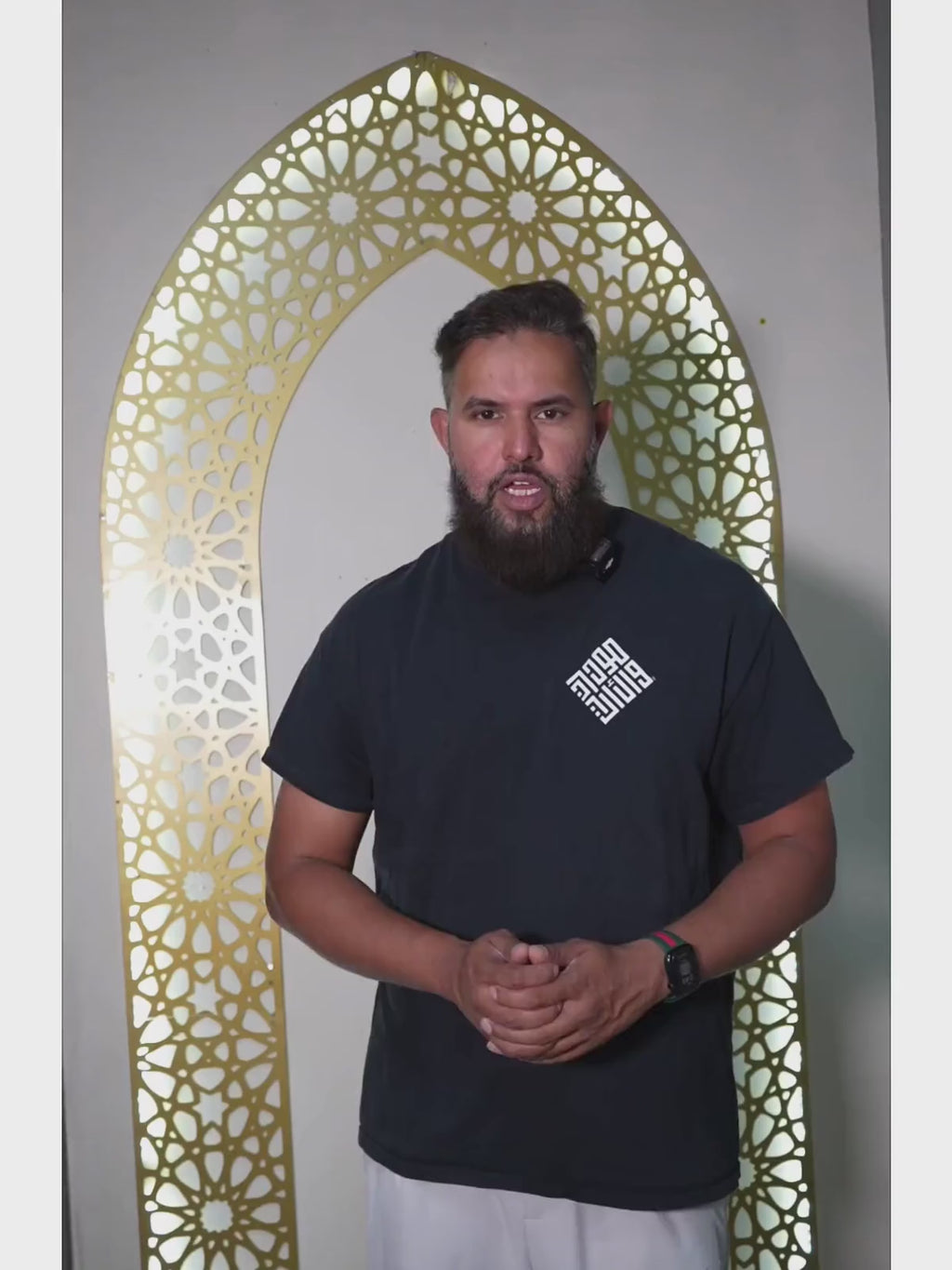 7ft Islamic Mihrab Arch Wall Decor | Premium Metal Prayer Corner Frame