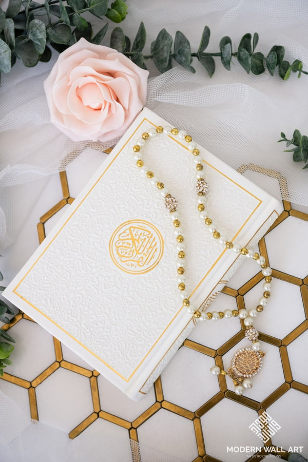 Medium Gold Trim Quran + Matching Prayer Beads
